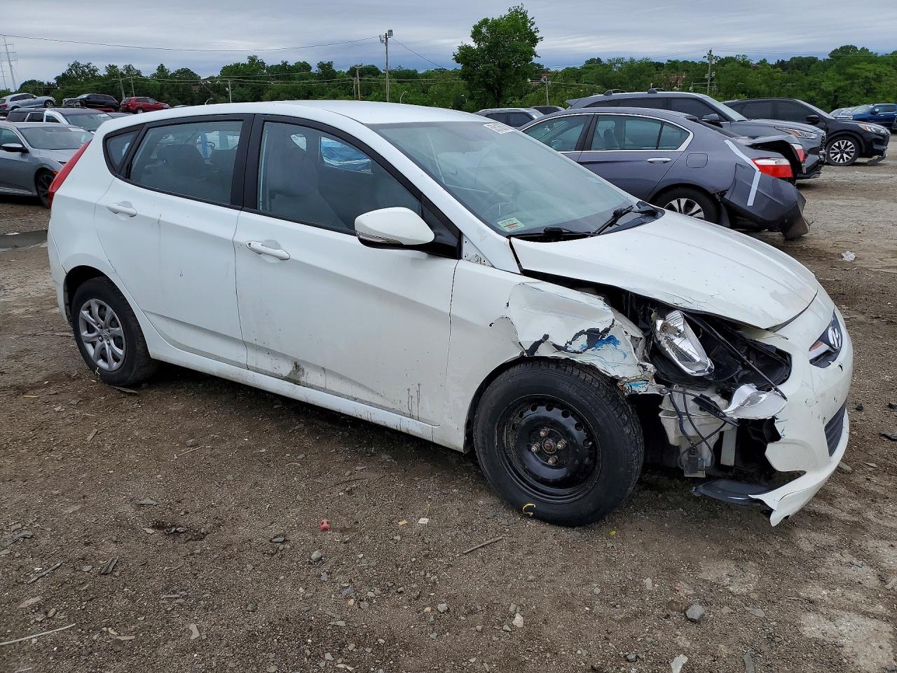 2014 HYUNDAI ACCENT GS photo 10