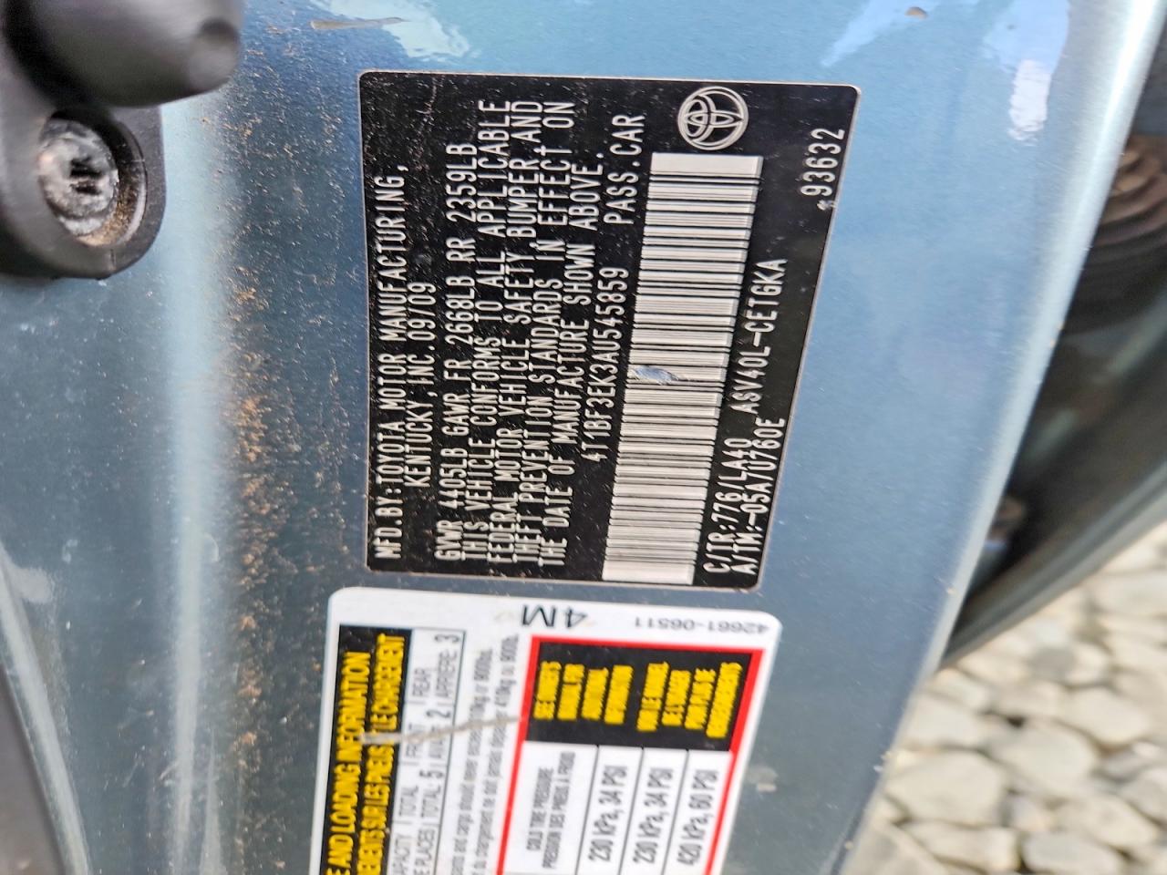 2010 TOYOTA CAMRY XLE photo 23