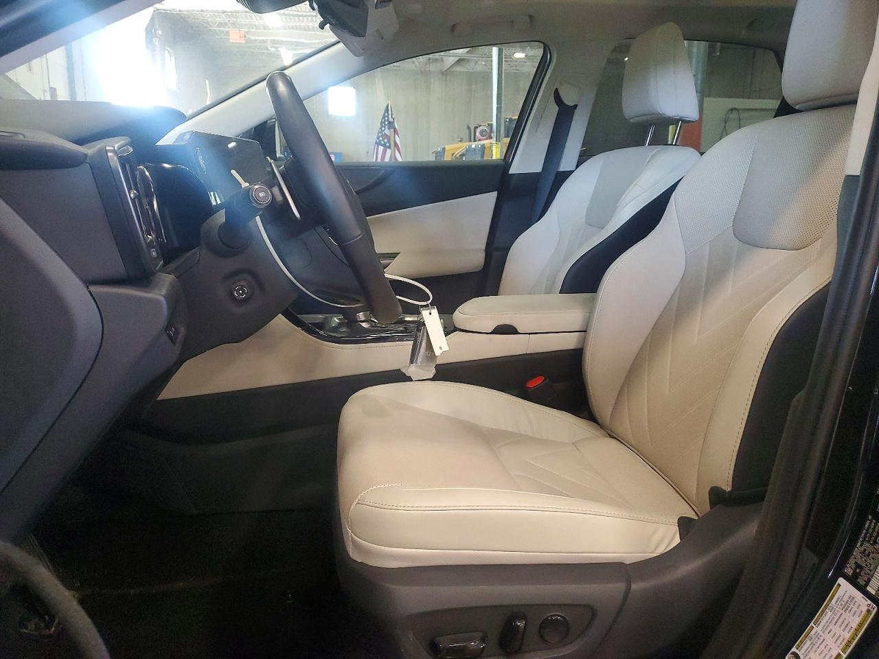 2025 LEXUS NX 350 LUXURY photo 7