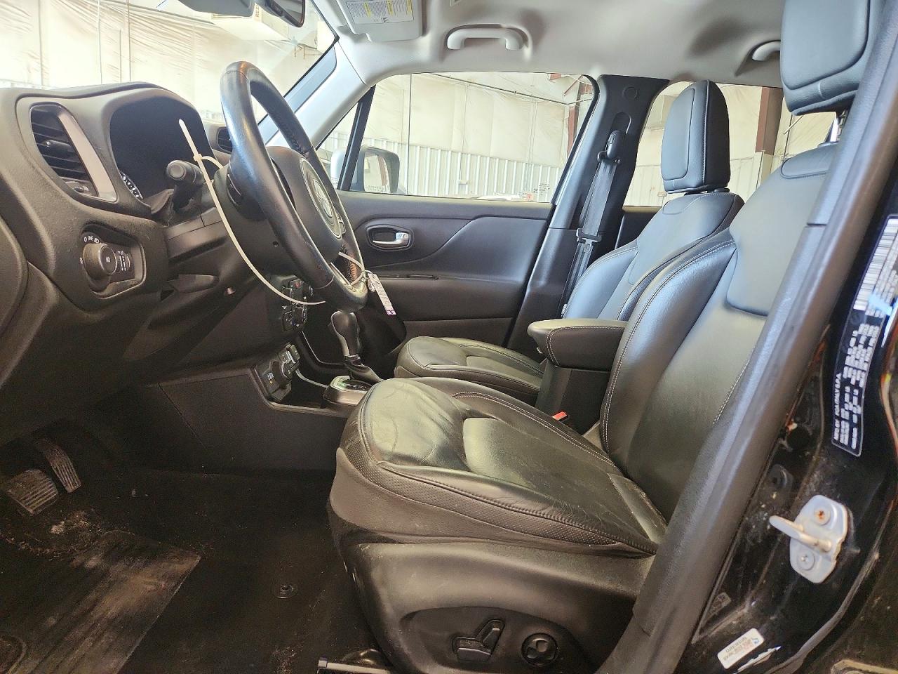 2019 JEEP RENEGADE LIMITED photo 13