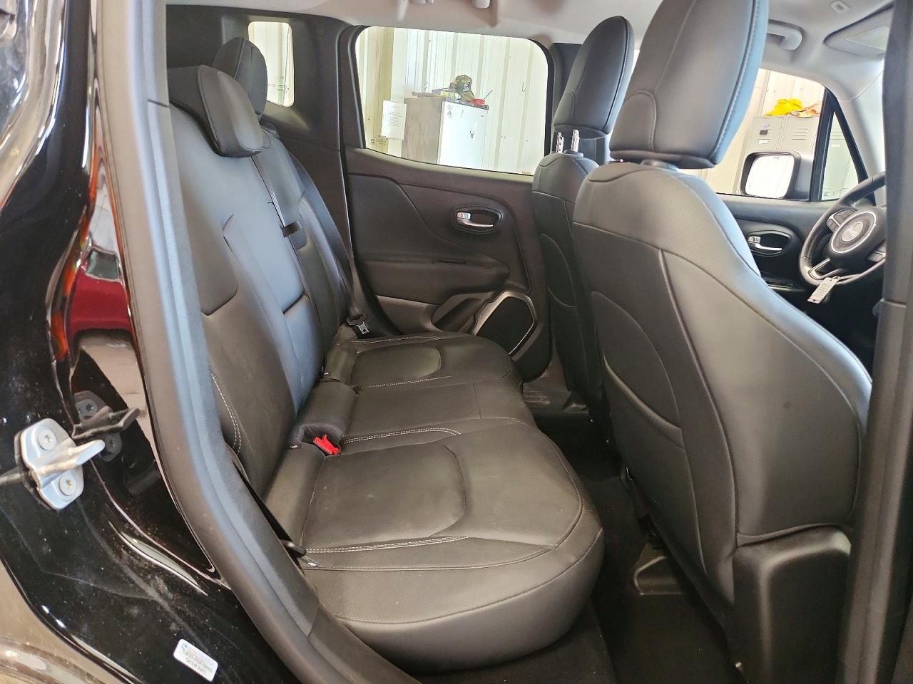 2019 JEEP RENEGADE LIMITED photo 21