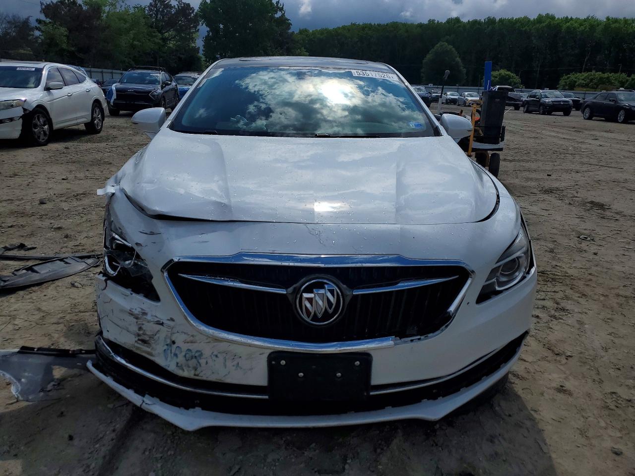 2017 BUICK LACROSSE ESSENCE photo 5