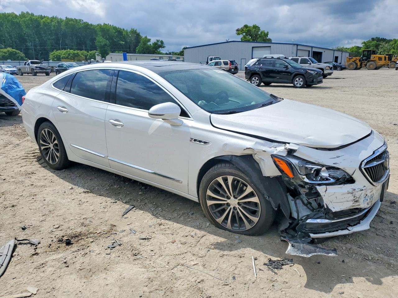 2017 BUICK LACROSSE ESSENCE photo 4