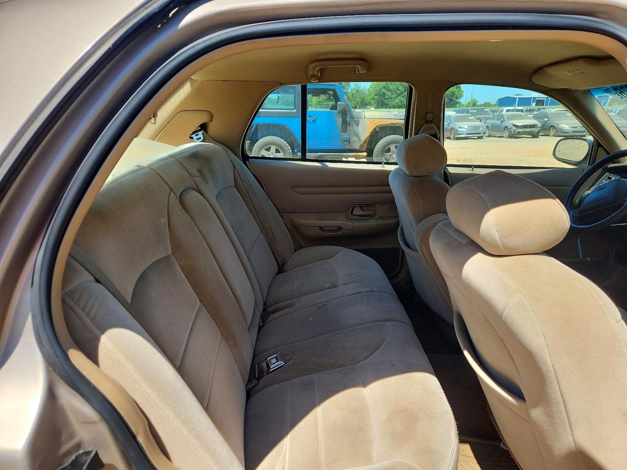1998 FORD CROWN VICTORIA LX photo 28