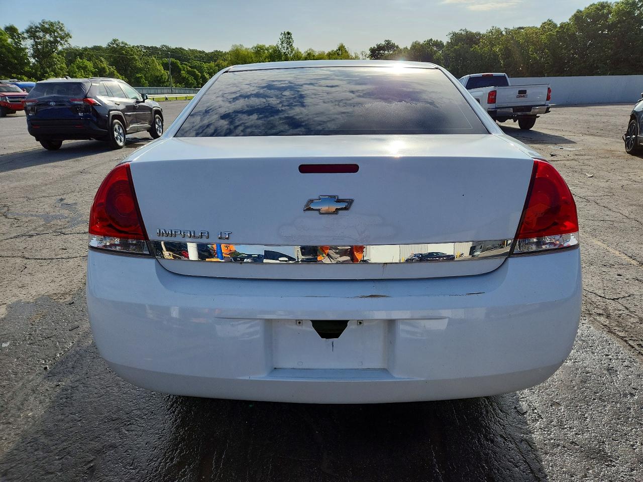 2010 CHEVROLET IMPALA LT photo 11