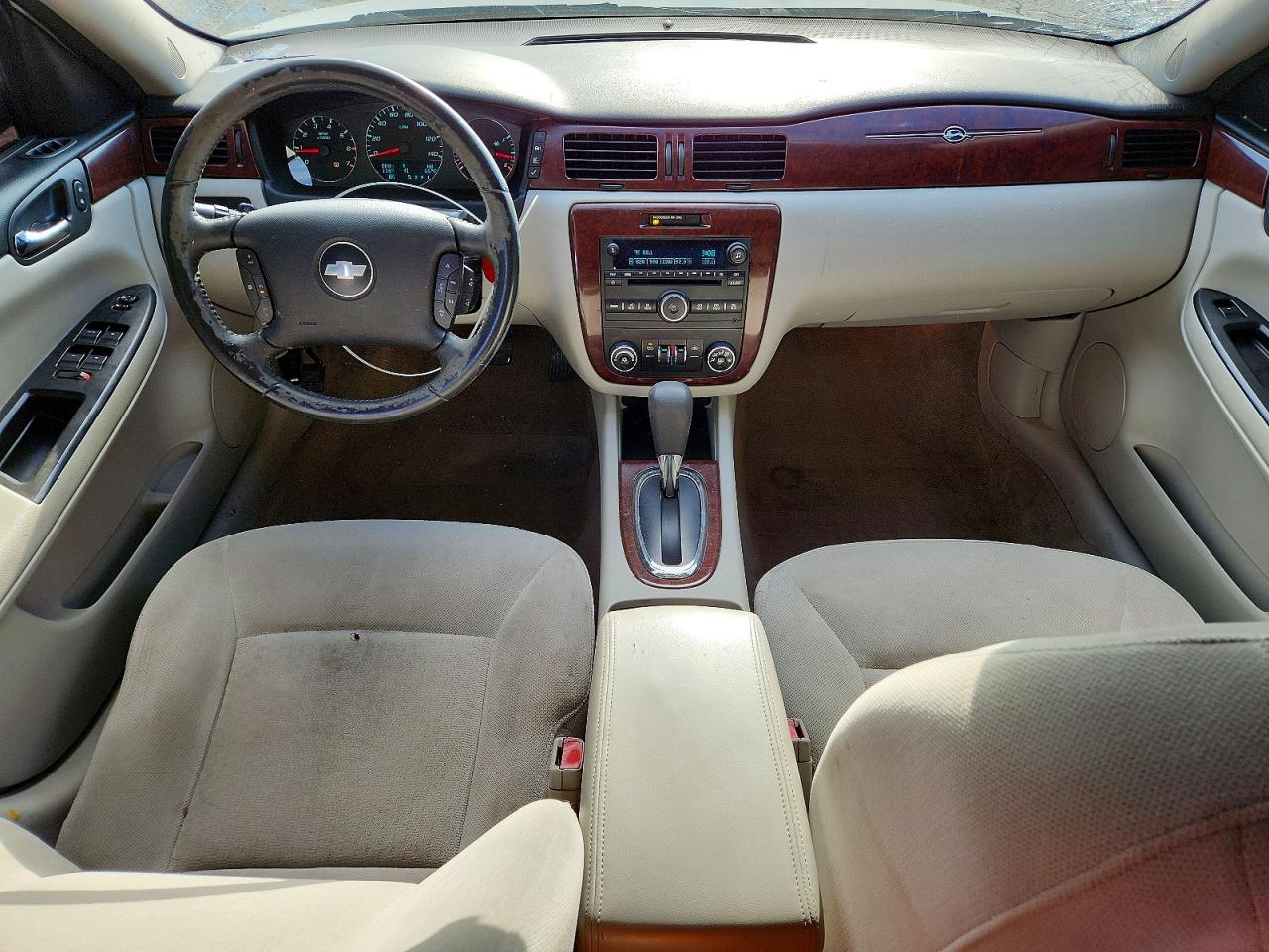 2010 CHEVROLET IMPALA LT photo 15