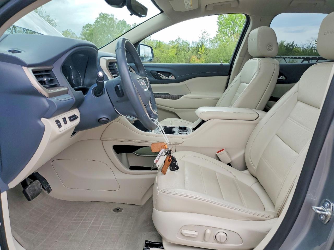 2023 GMC ACADIA DENALI photo 19