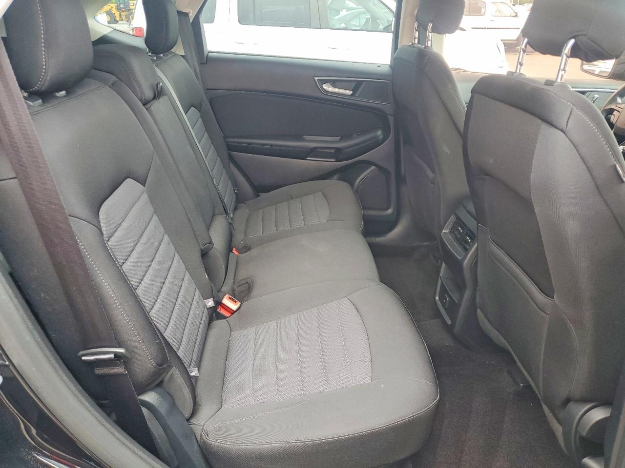 2016 FORD EDGE SE photo 11