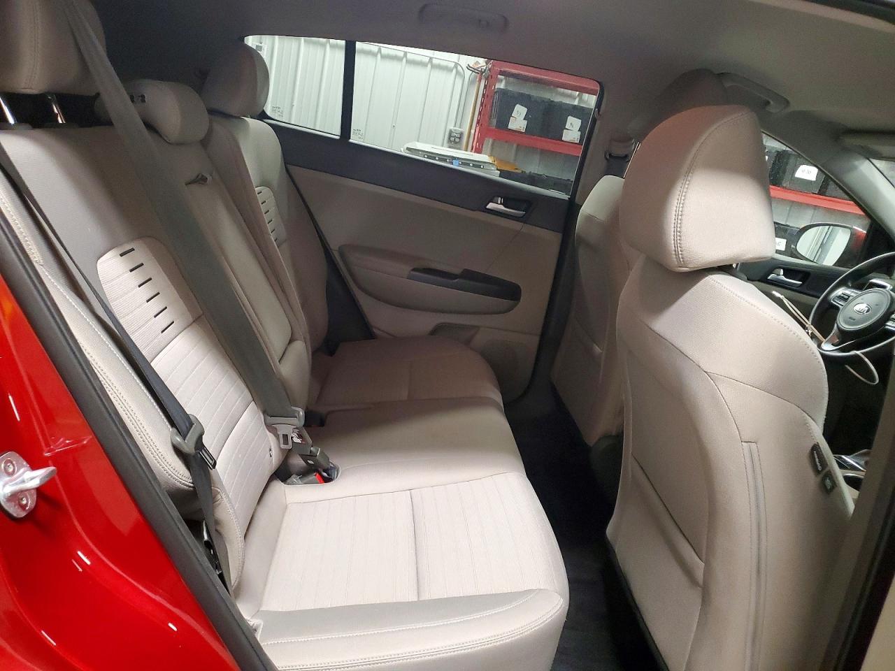 2018 KIA SPORTAGE LX photo 31