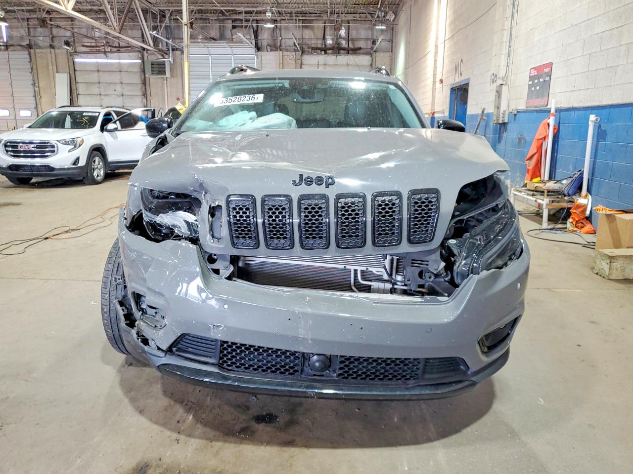 2023 JEEP CHEROKEE ALTITUDE LUX photo 13