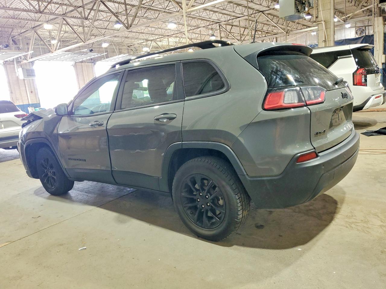 2023 JEEP CHEROKEE ALTITUDE LUX photo 4