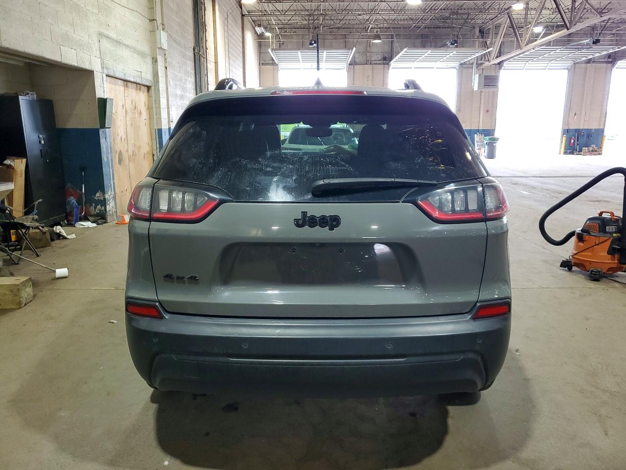 2023 JEEP CHEROKEE ALTITUDE LUX photo 16