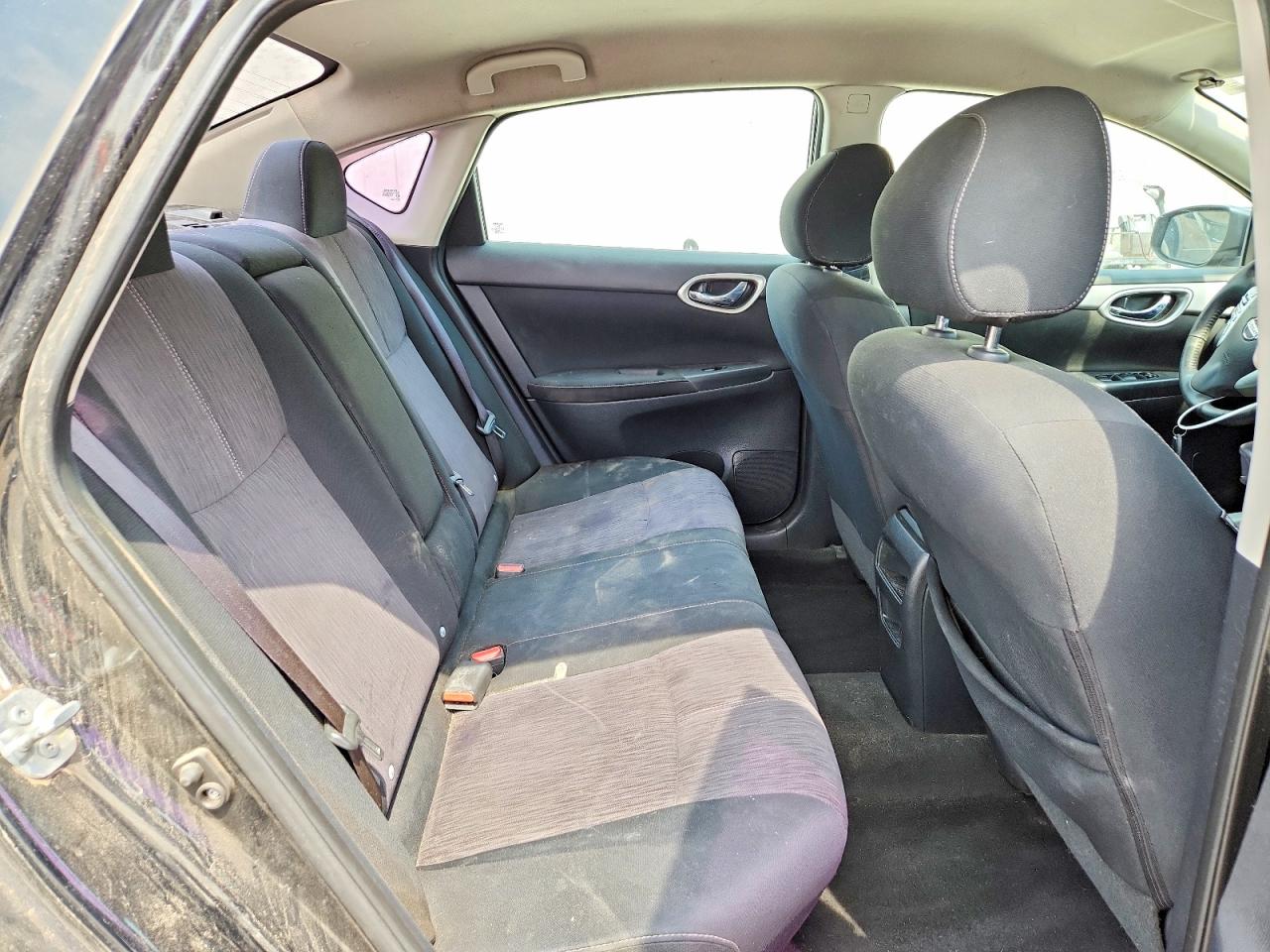 2015 NISSAN SENTRA SV photo 28