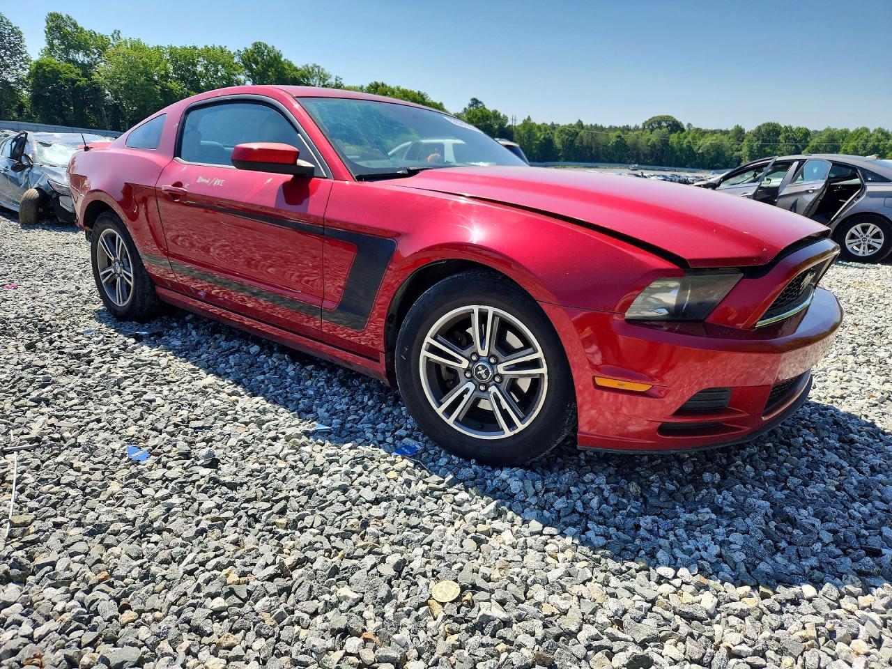 2013 FORD MUSTANG photo 7