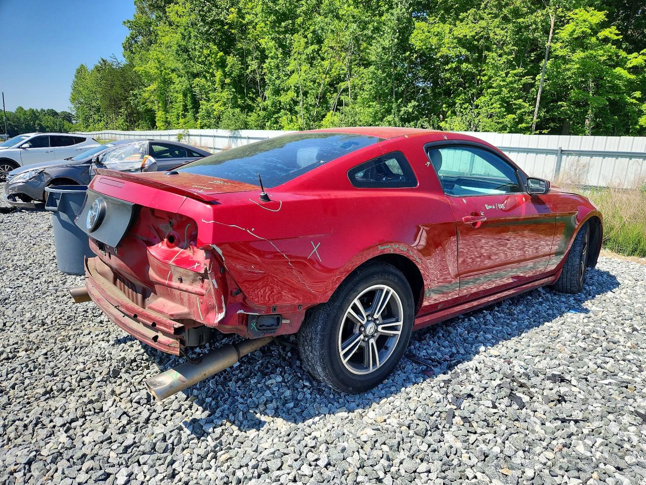2013 FORD MUSTANG photo 5