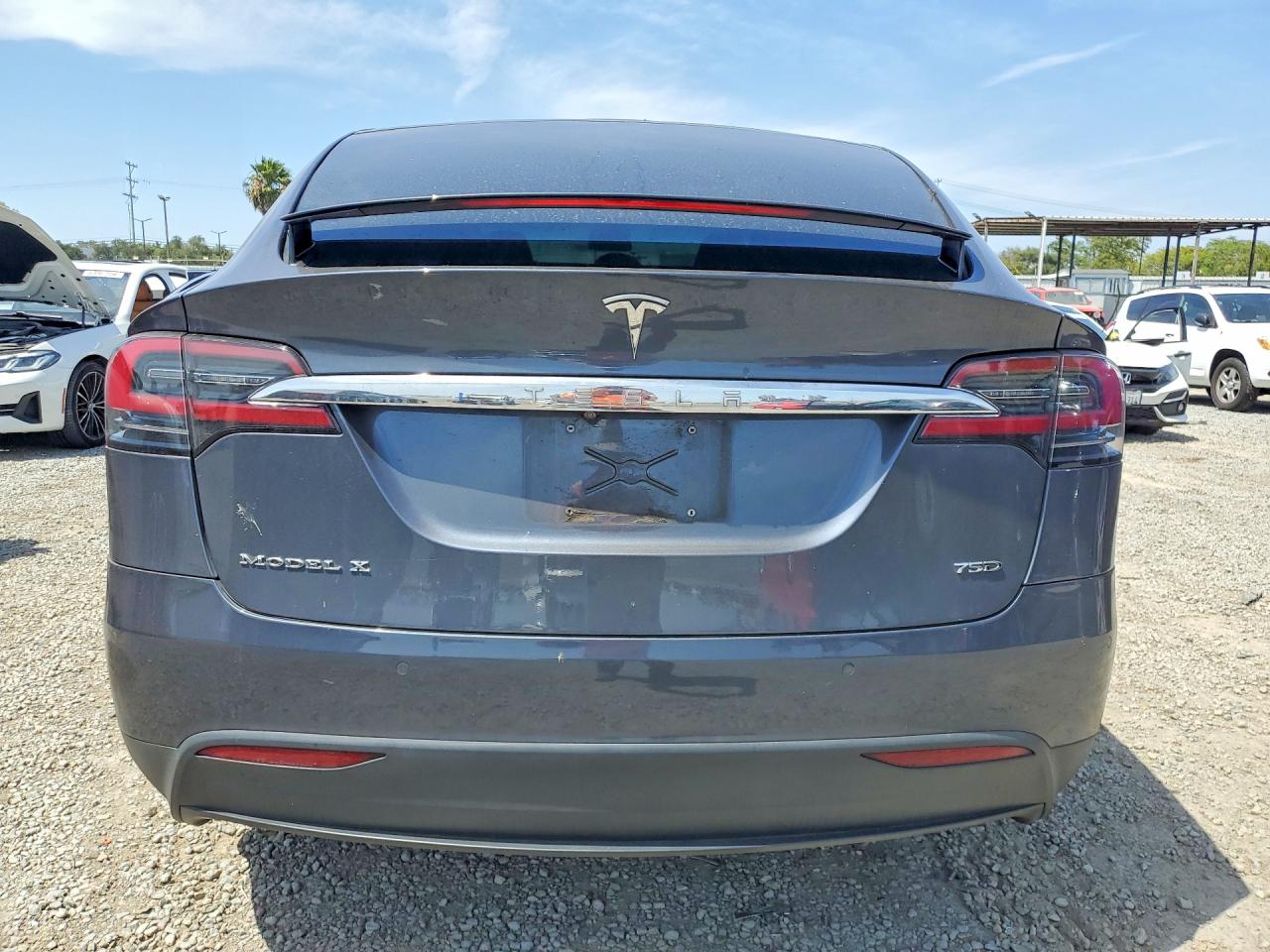 2018 TESLA MODEL X photo 6