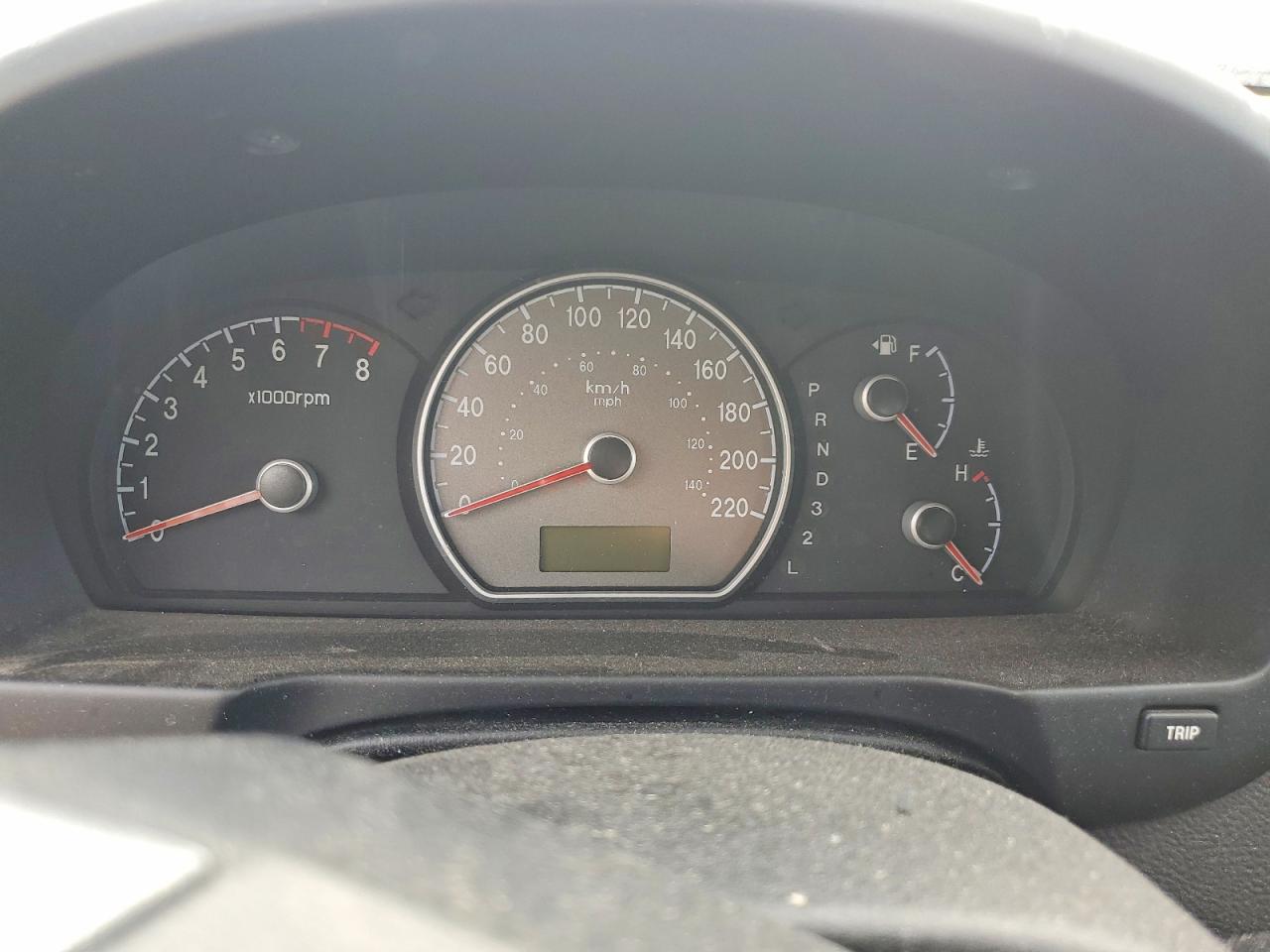 2009 HYUNDAI ELANTRA photo 25
