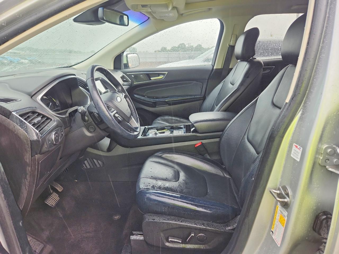 2019 FORD EDGE photo 13