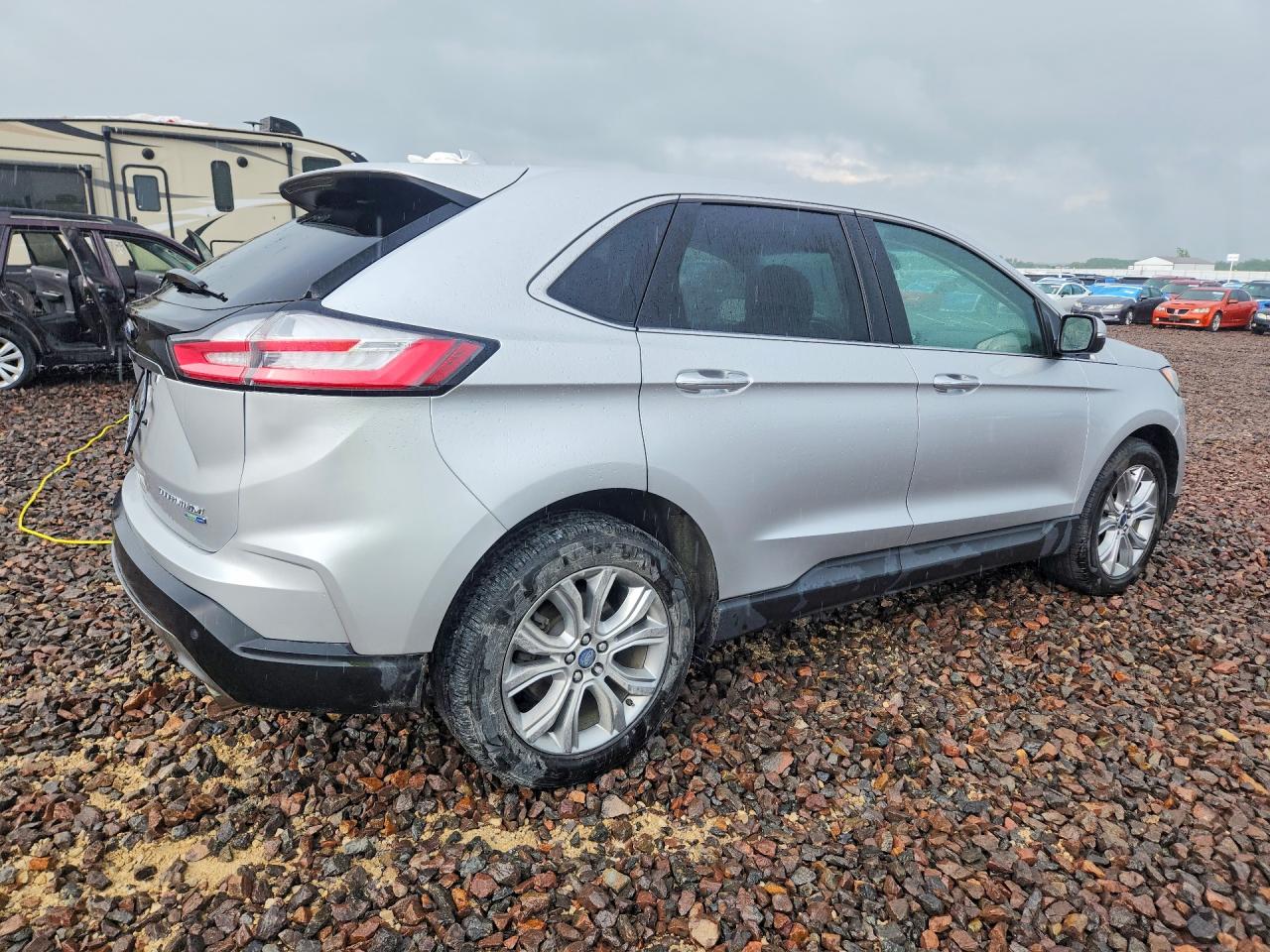 2019 FORD EDGE photo 5