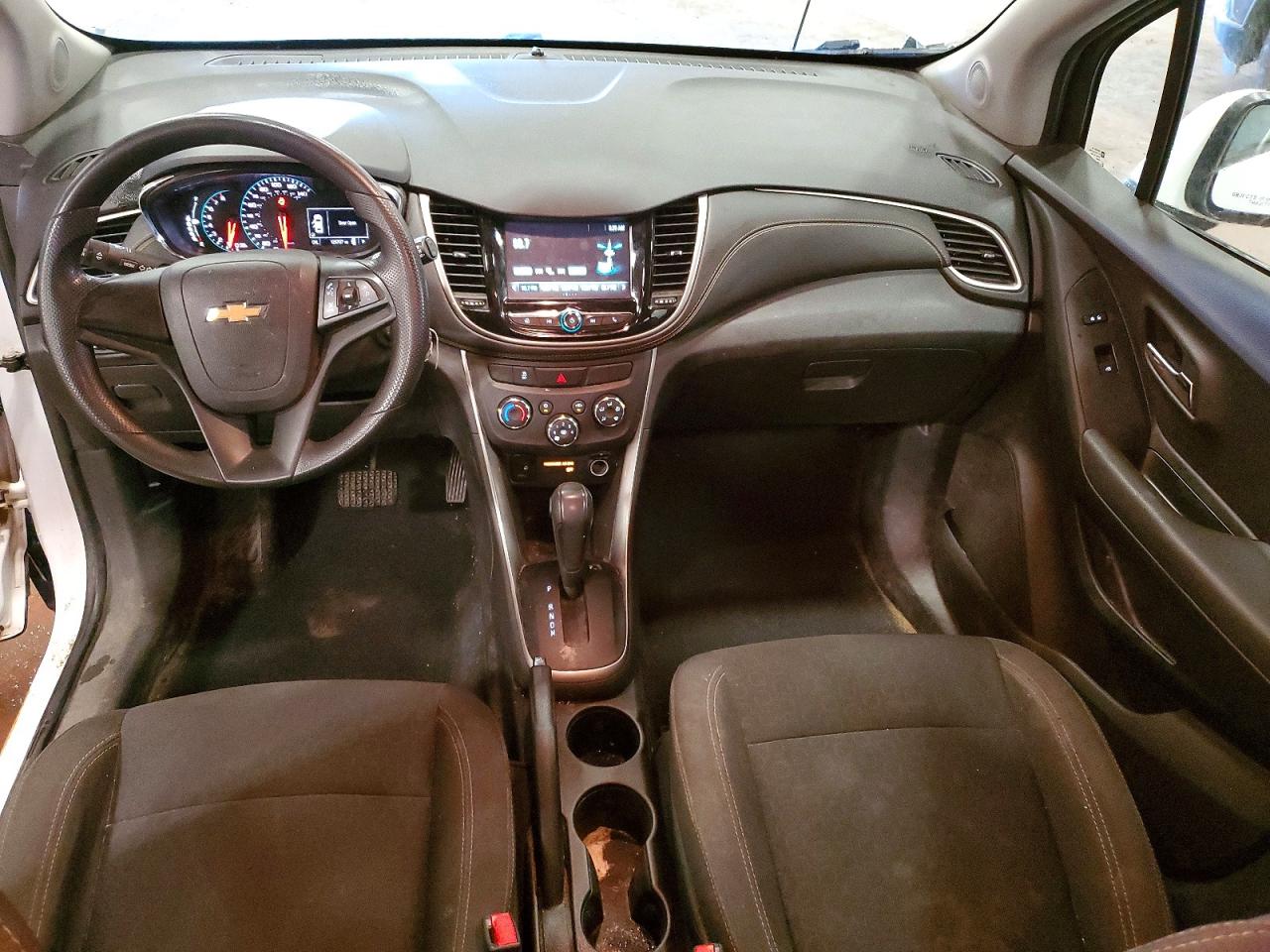 2017 CHEVROLET TRAX LS photo 22