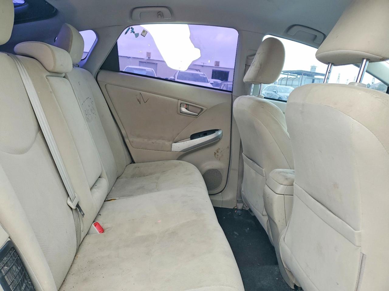 2013 TOYOTA PRIUS TWO photo 19