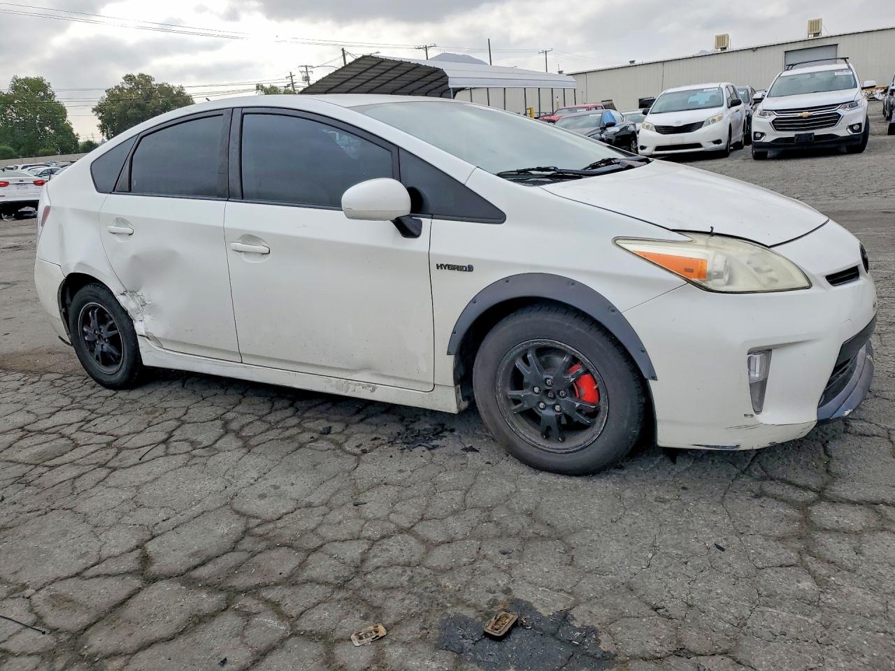 2013 TOYOTA PRIUS TWO photo 7