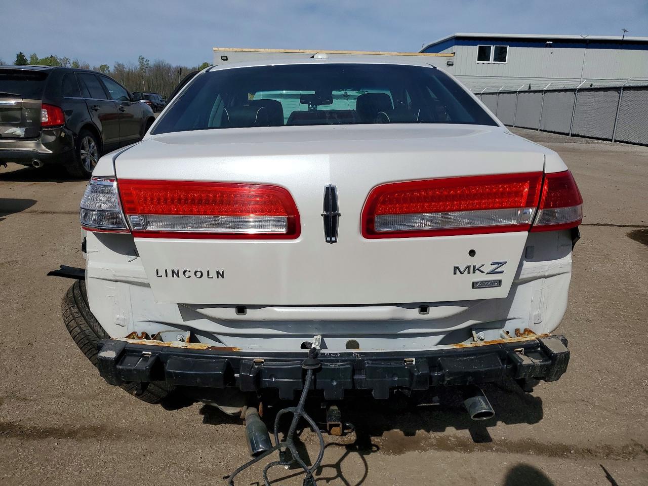 2010 LINCOLN MKZ photo 16