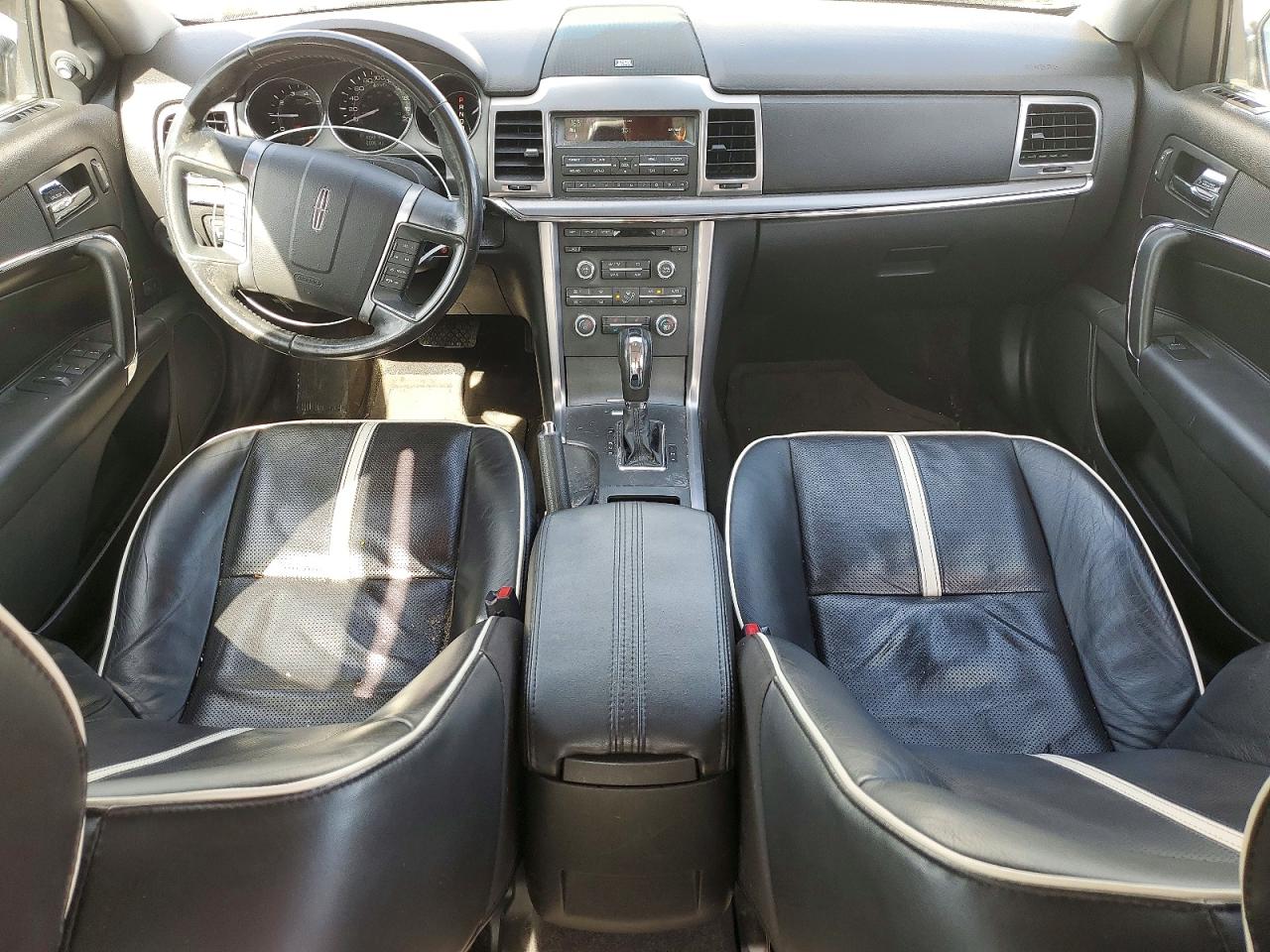 2010 LINCOLN MKZ photo 22