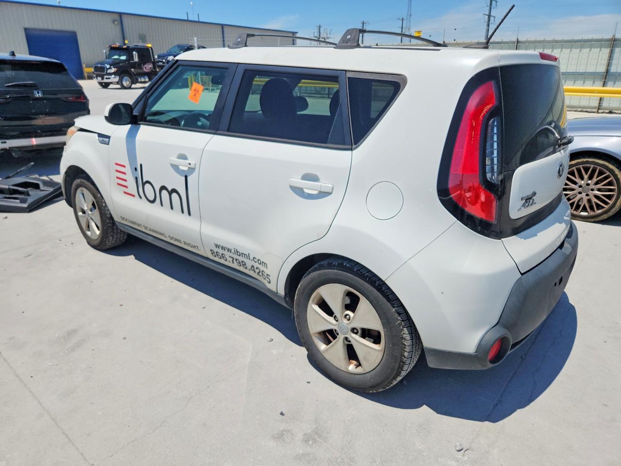 2015 KIA SOUL BASE photo 2