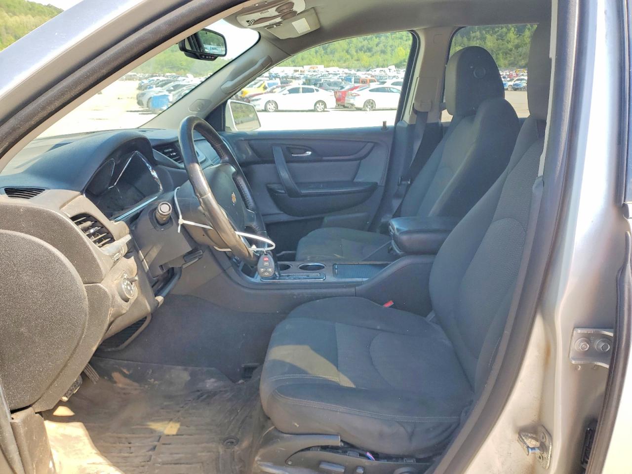 2014 CHEVROLET TRAVERSE LT photo 13