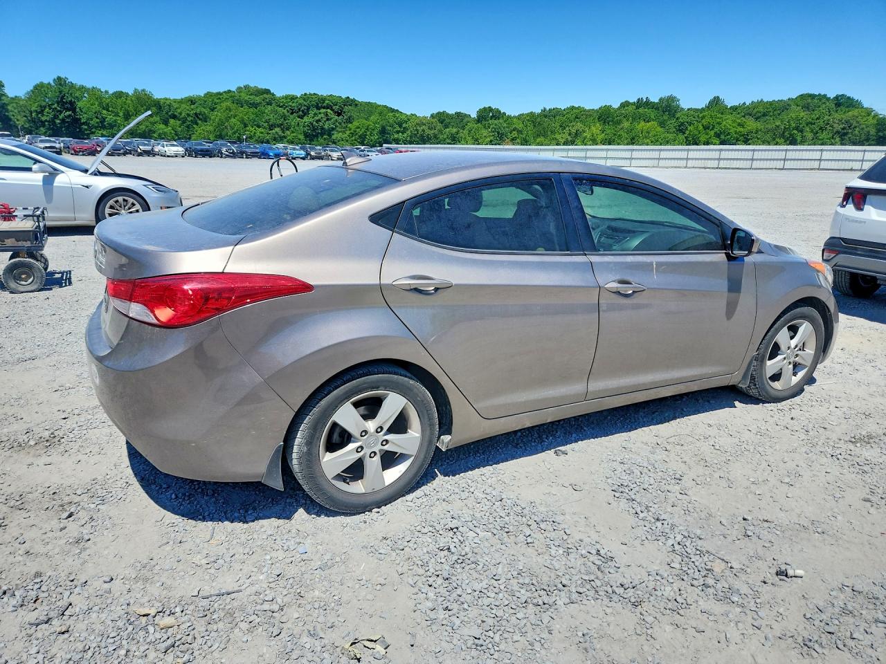2013 HYUNDAI ELANTRA GLS photo 5