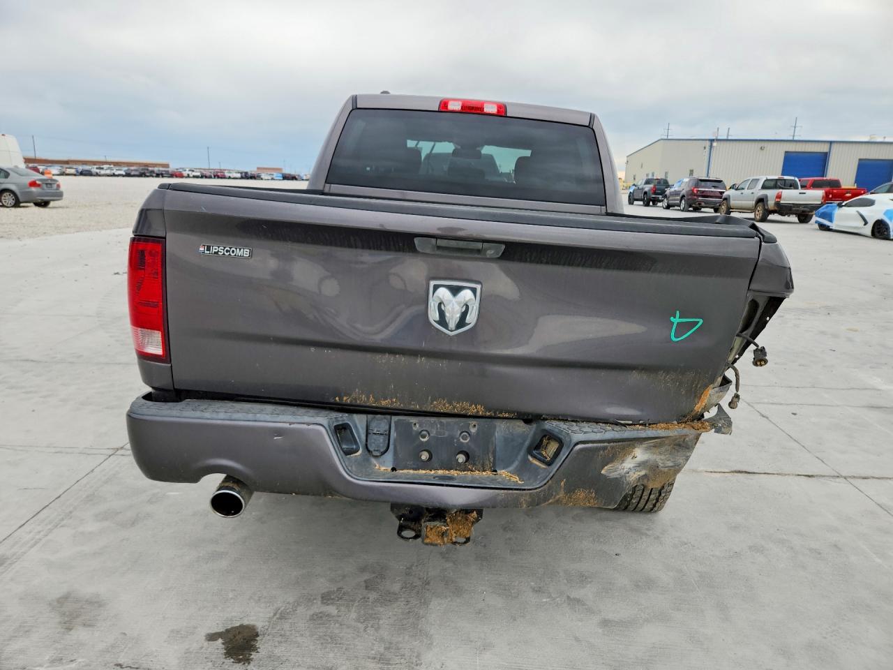 2015 RAM 1500 ST photo 16