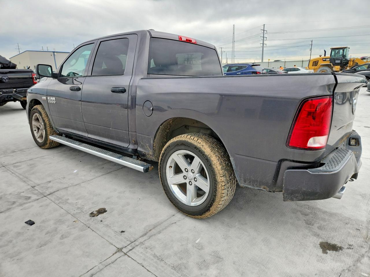 2015 RAM 1500 ST photo 4