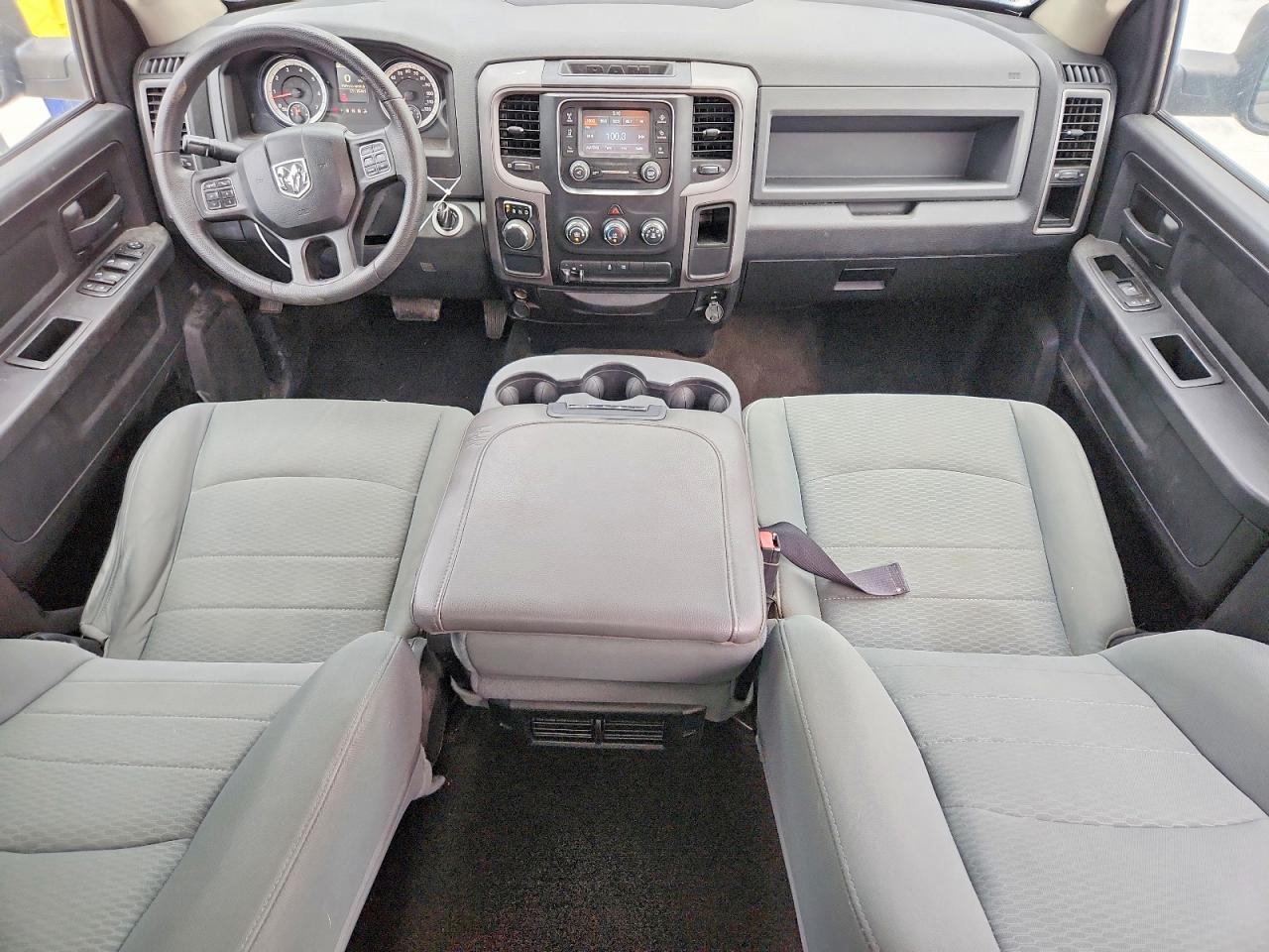 2015 RAM 1500 ST photo 22