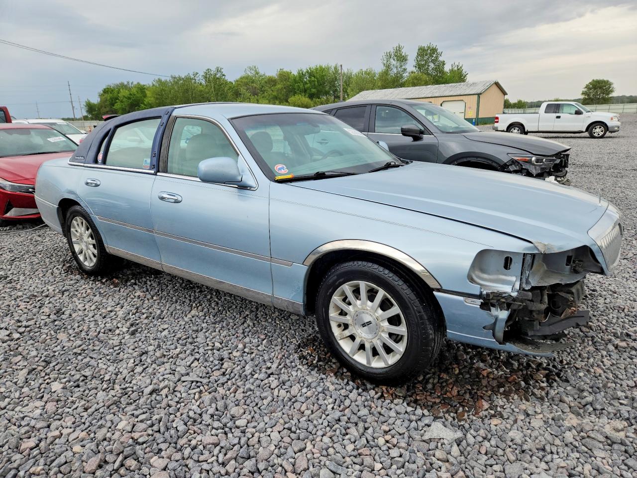2006 LINCOLN TOWN CAR SIGNATURE photo 10