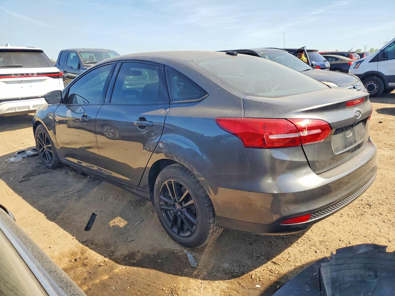 2018 FORD FOCUS SE photo 4