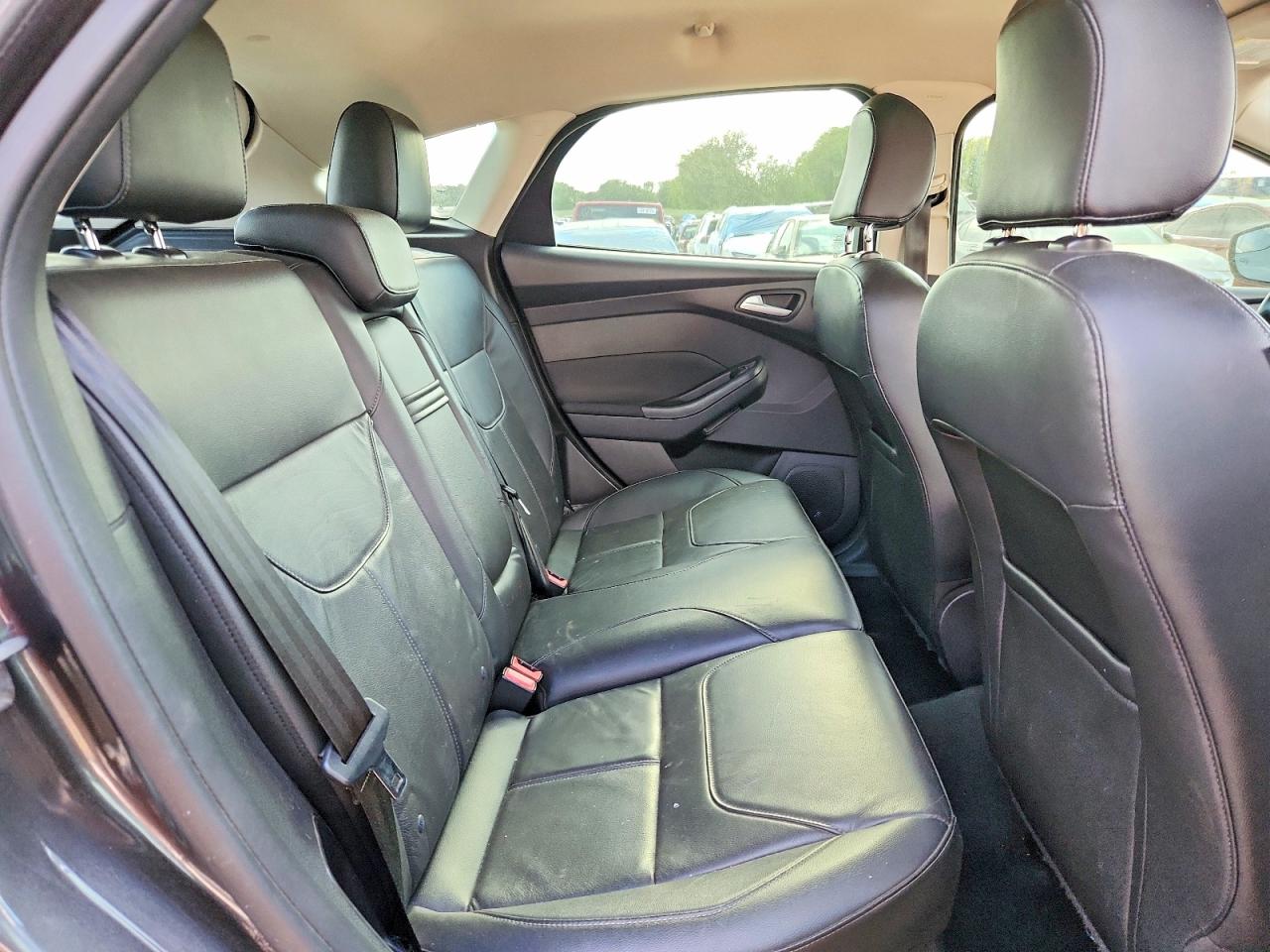 2015 FORD FOCUS TITANIUM photo 31