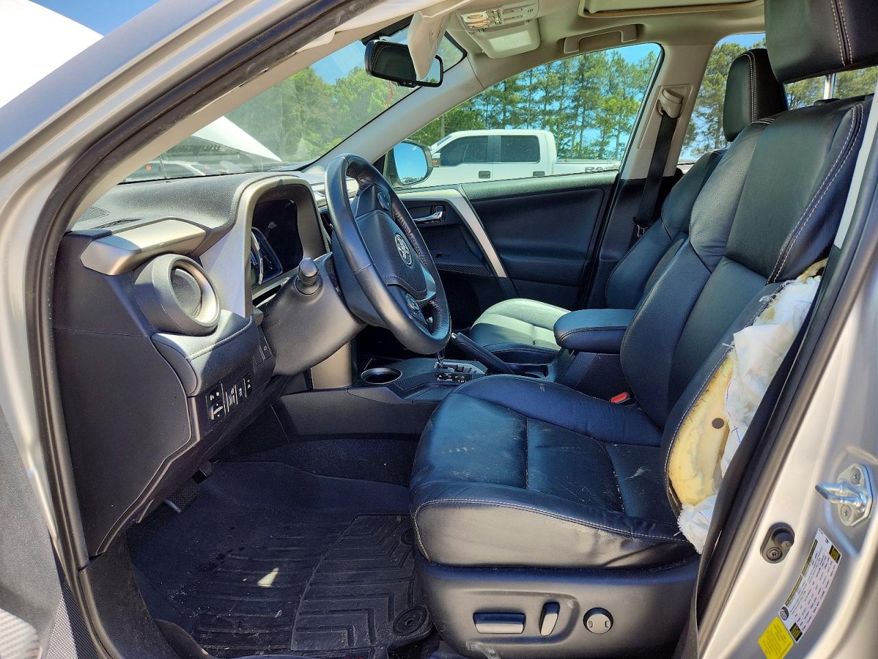 2015 TOYOTA RAV4 LIMITED photo 7