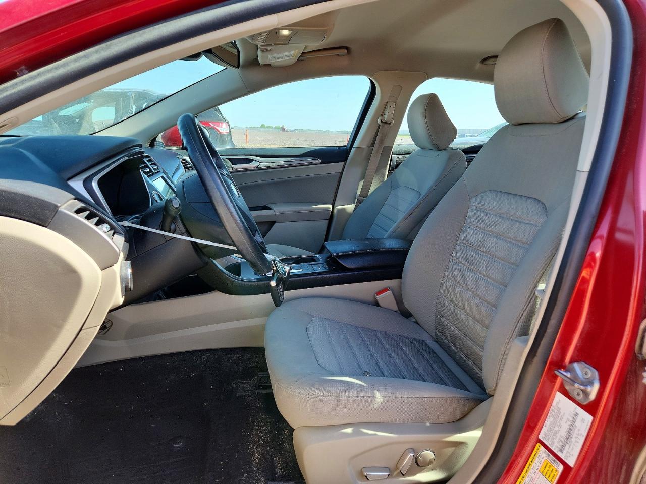 2020 FORD FUSION SE photo 13