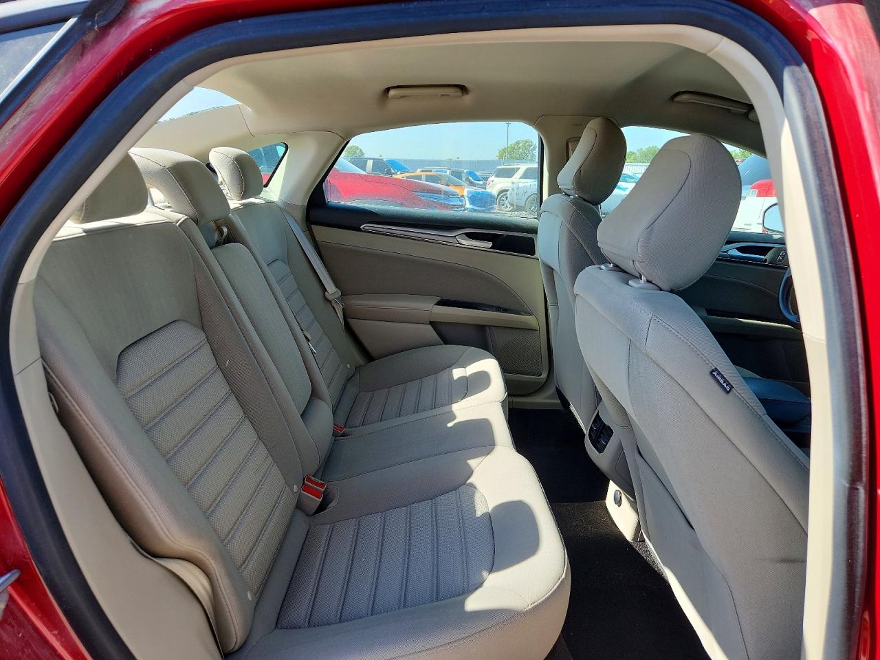 2020 FORD FUSION SE photo 19