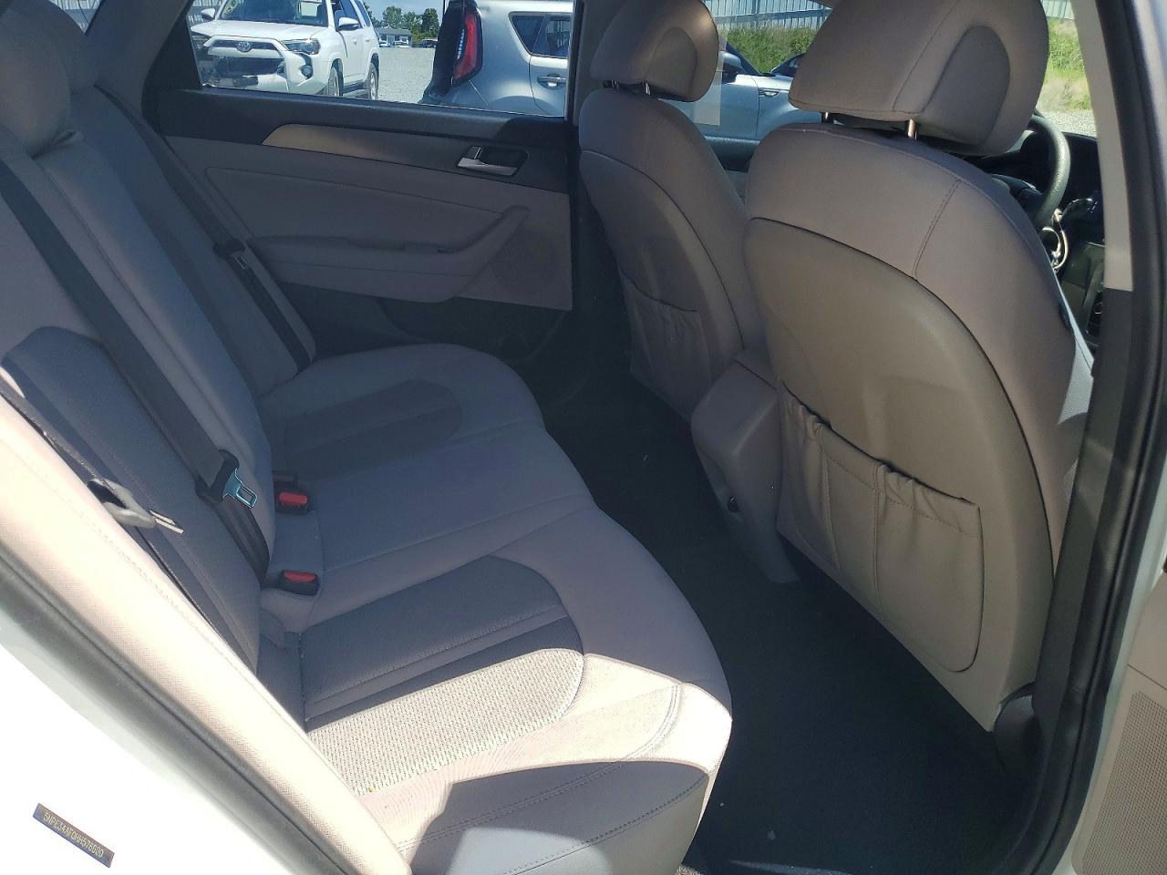 2017 HYUNDAI SONATA SPORT photo 28