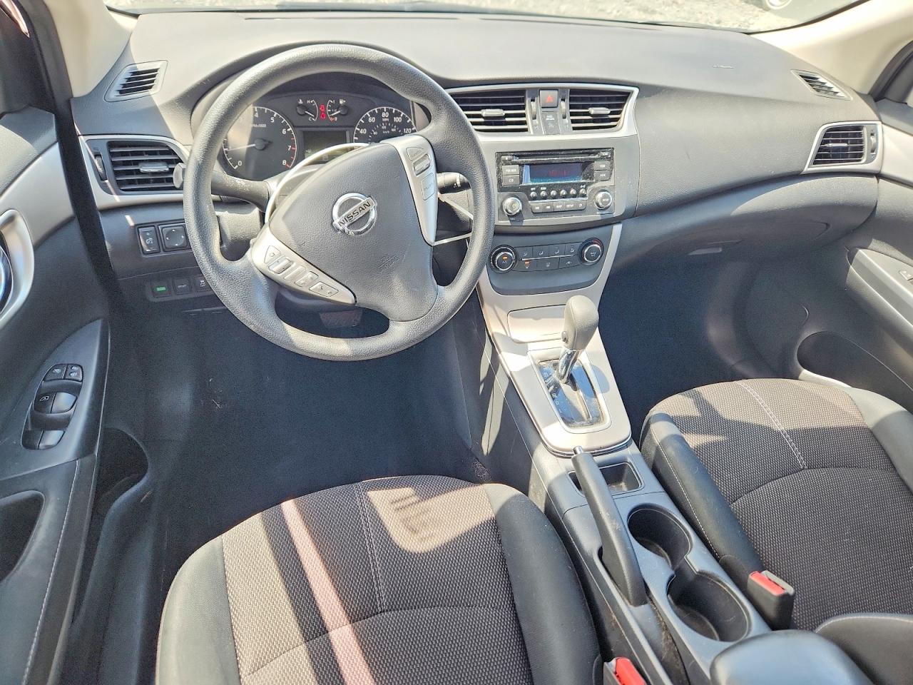 2015 NISSAN SENTRA S photo 8