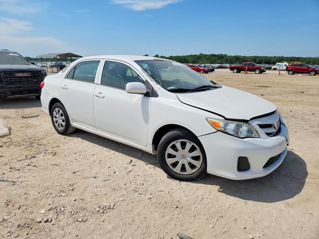 2013 TOYOTA COROLLA L photo 10