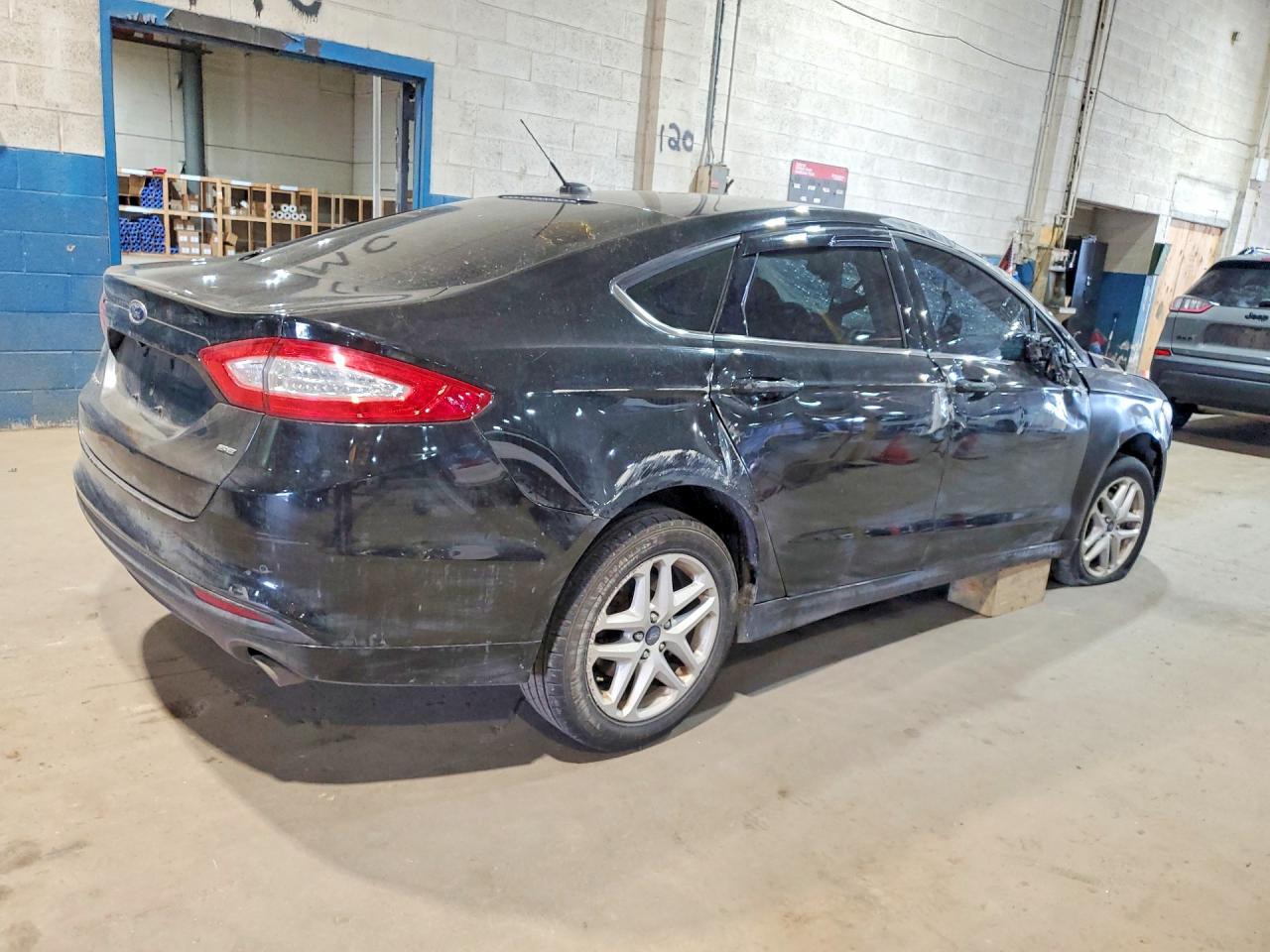 2015 FORD FUSION SE photo 5
