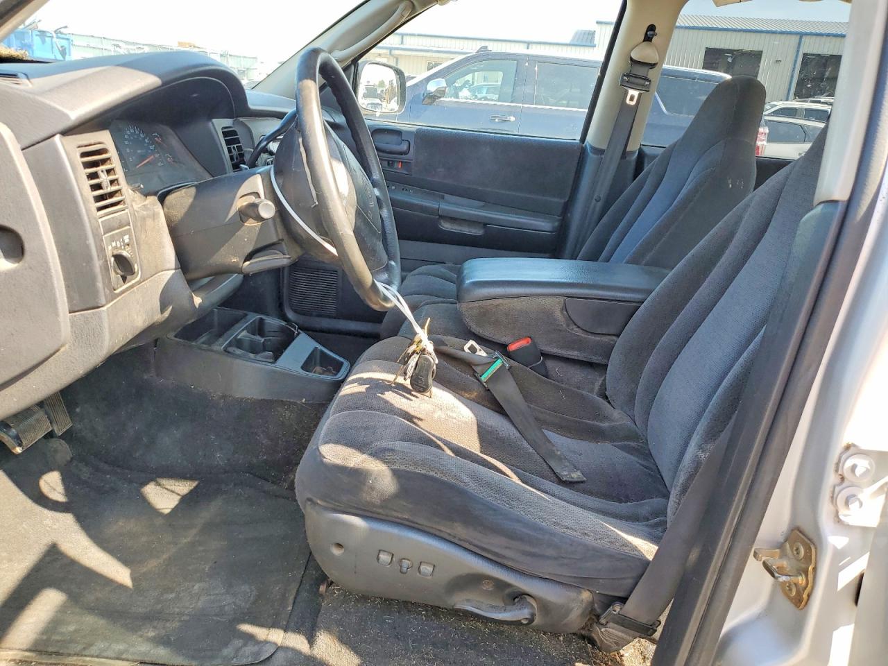 2002 DODGE DAKOTA QUAD SLT photo 19