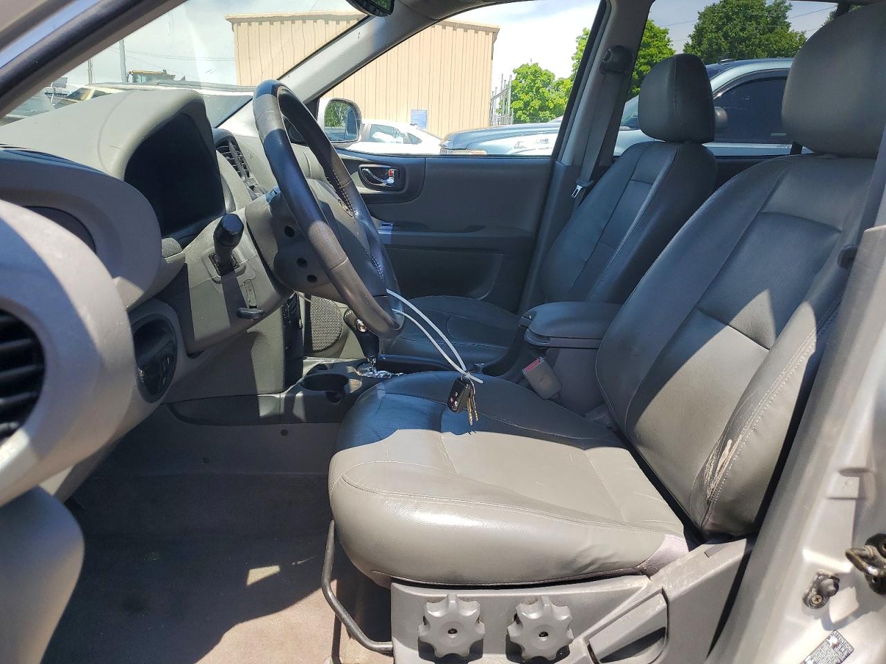 2004 HYUNDAI SANTA FE GLS photo 19