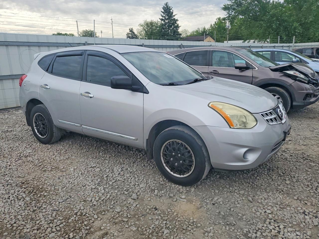 2013 NISSAN ROGUE S photo 7