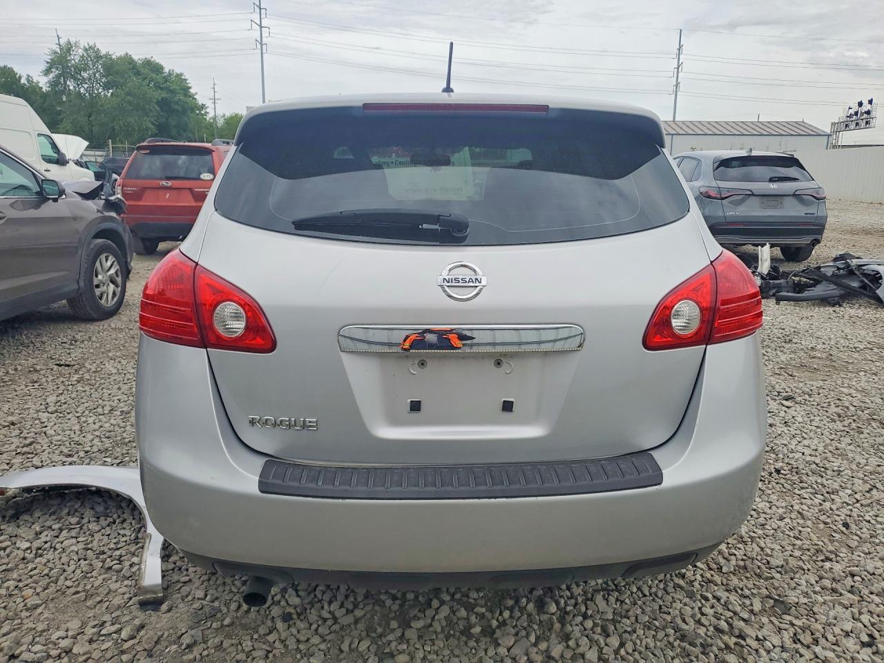 2013 NISSAN ROGUE S photo 11