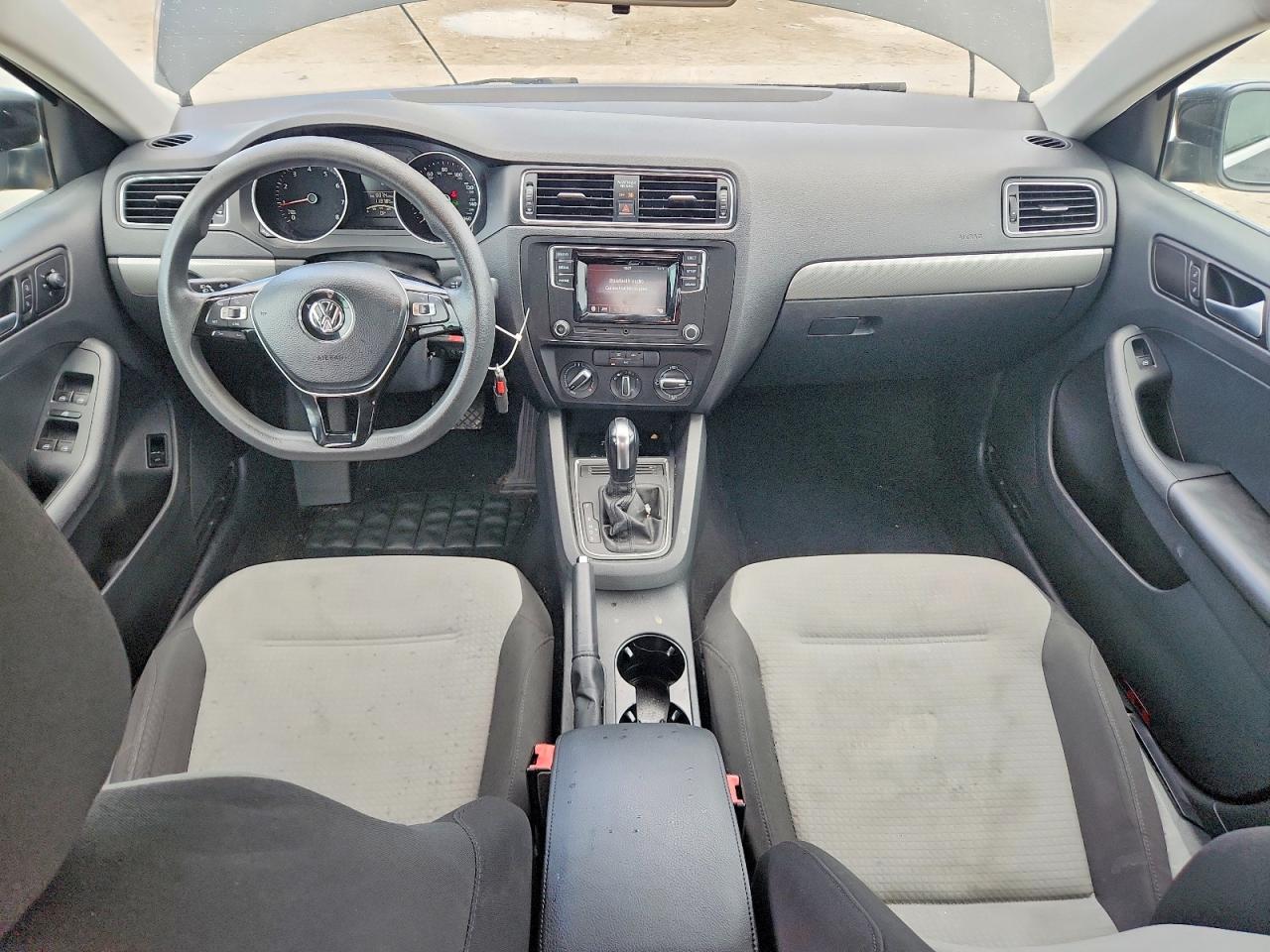 2017 VOLKSWAGEN JETTA S photo 22