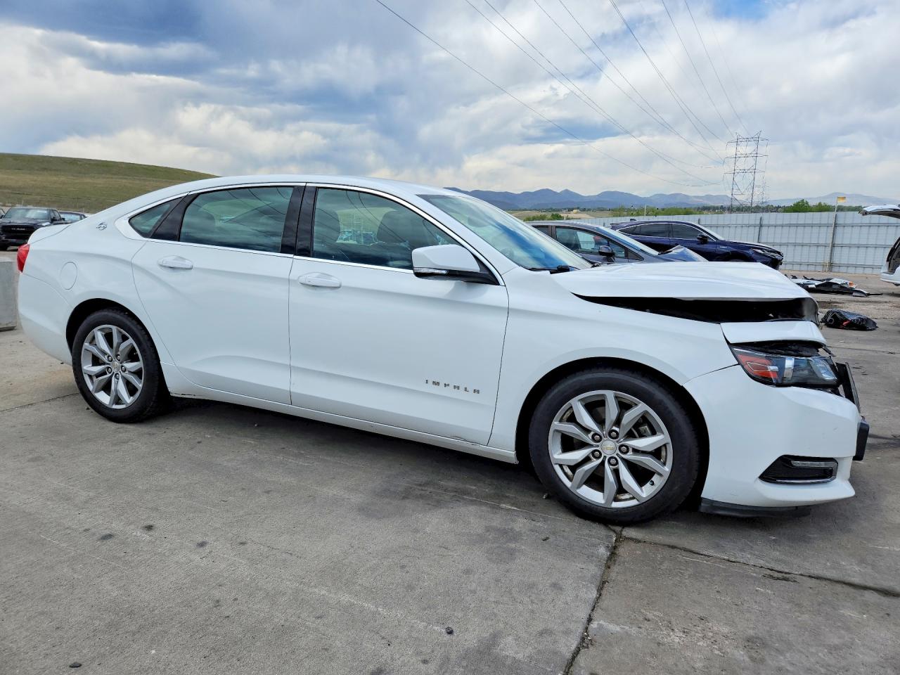 2018 CHEVROLET IMPALA LT photo 4